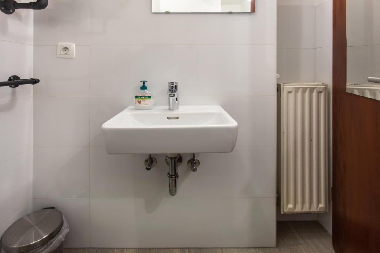 Stay In Pub Kamera Klub Apatment-City Center Ljubljana Eksteriør bilde