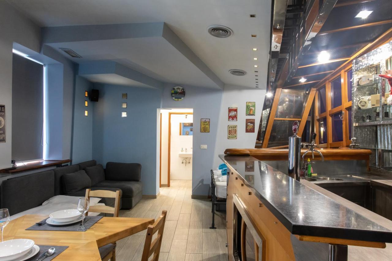 Stay In Pub Kamera Klub Apatment-City Center Ljubljana Eksteriør bilde