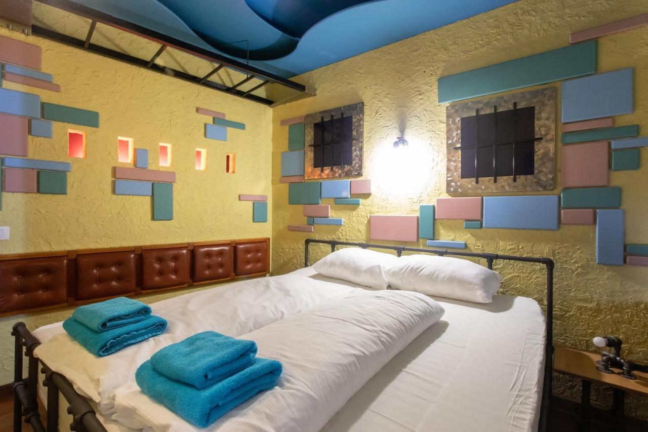 Stay In Pub Kamera Klub Apatment-City Center Ljubljana Eksteriør bilde