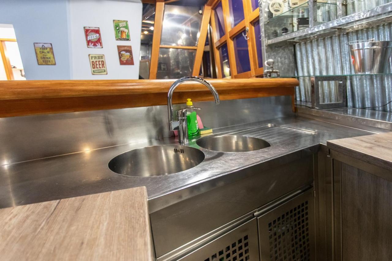 Stay In Pub Kamera Klub Apatment-City Center Ljubljana Eksteriør bilde