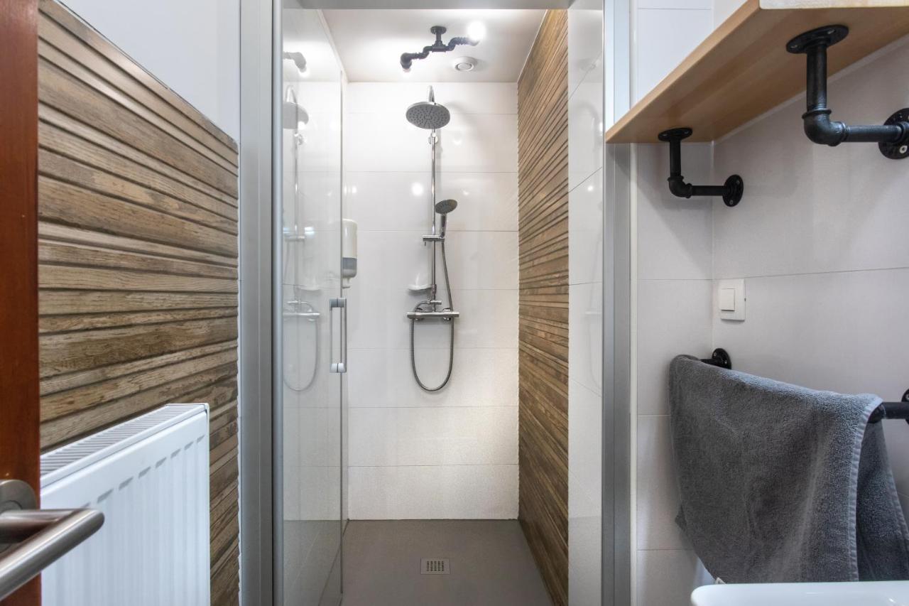 Stay In Pub Kamera Klub Apatment-City Center Ljubljana Eksteriør bilde